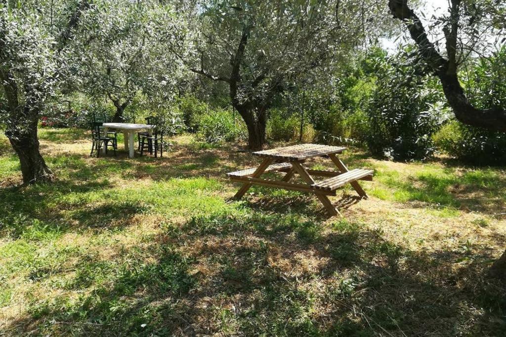 Irinis Cottage Kala Nera Bagian luar foto